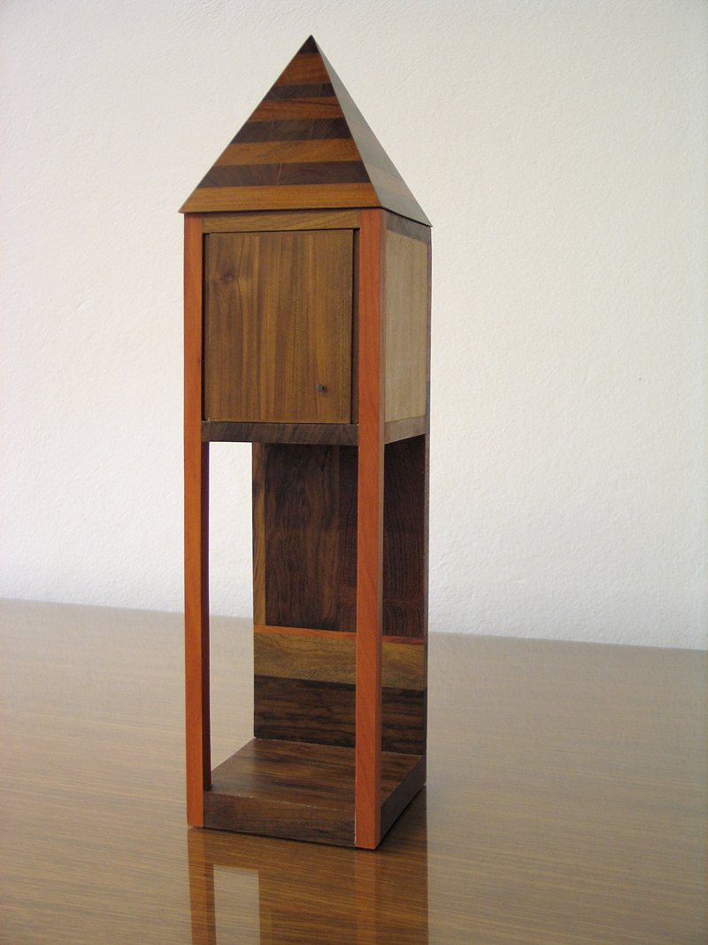 marchetaria desenhada por Gilberto Tomé e executada em parceria com Maria Geralda